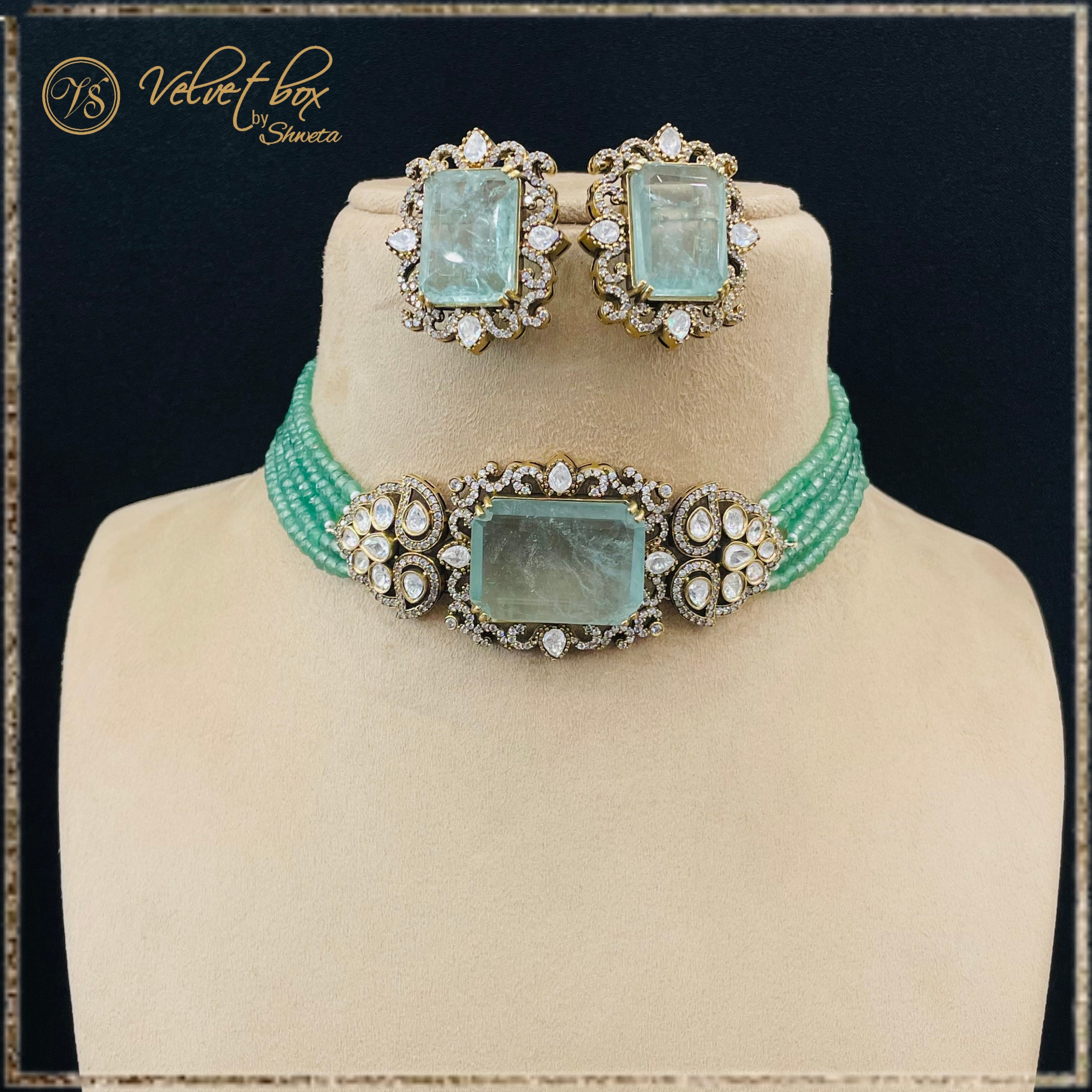 Nayaab Ruhani Choker