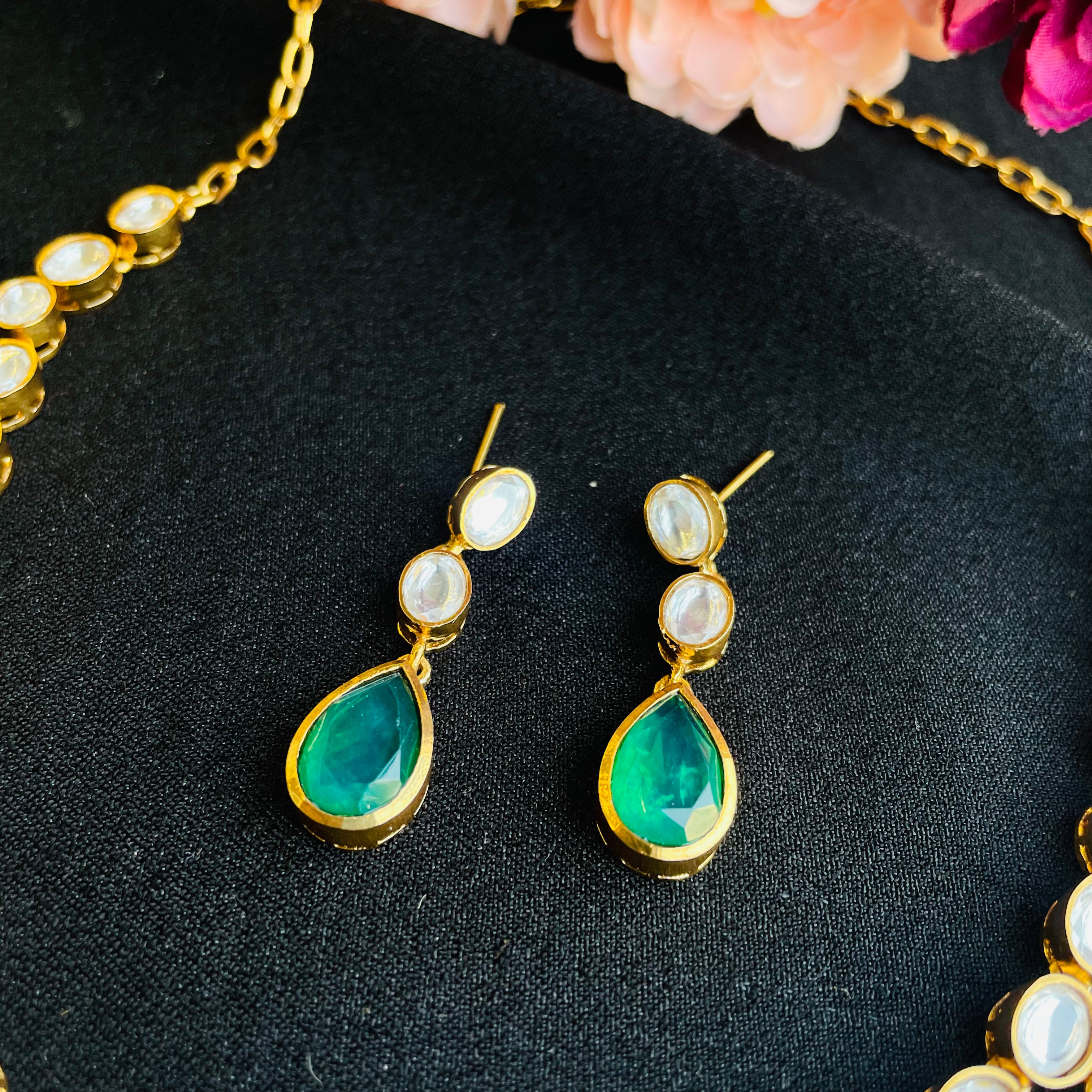 Nayaab Arushi Neckpiece