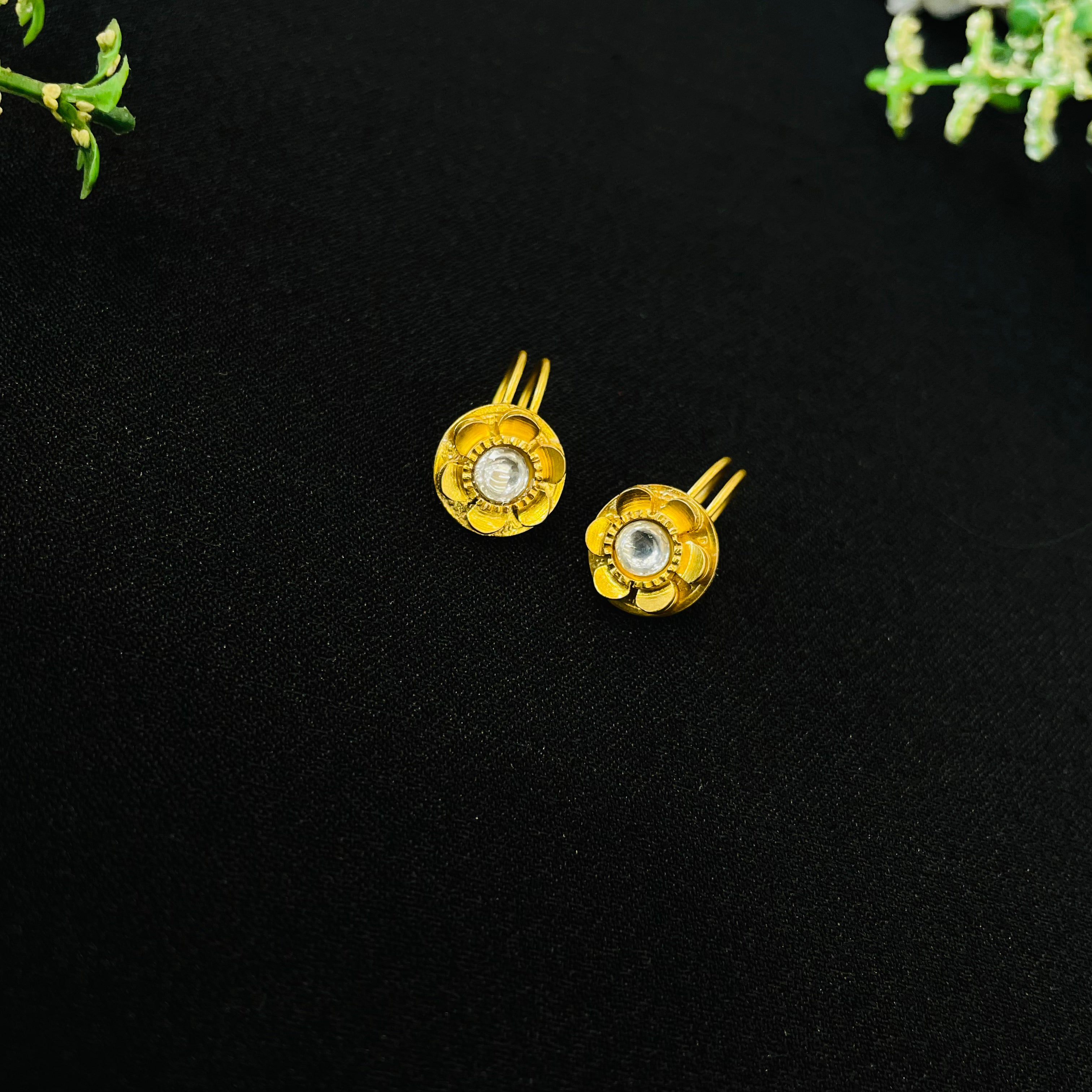 Nayaab anushi bugadi/earclip