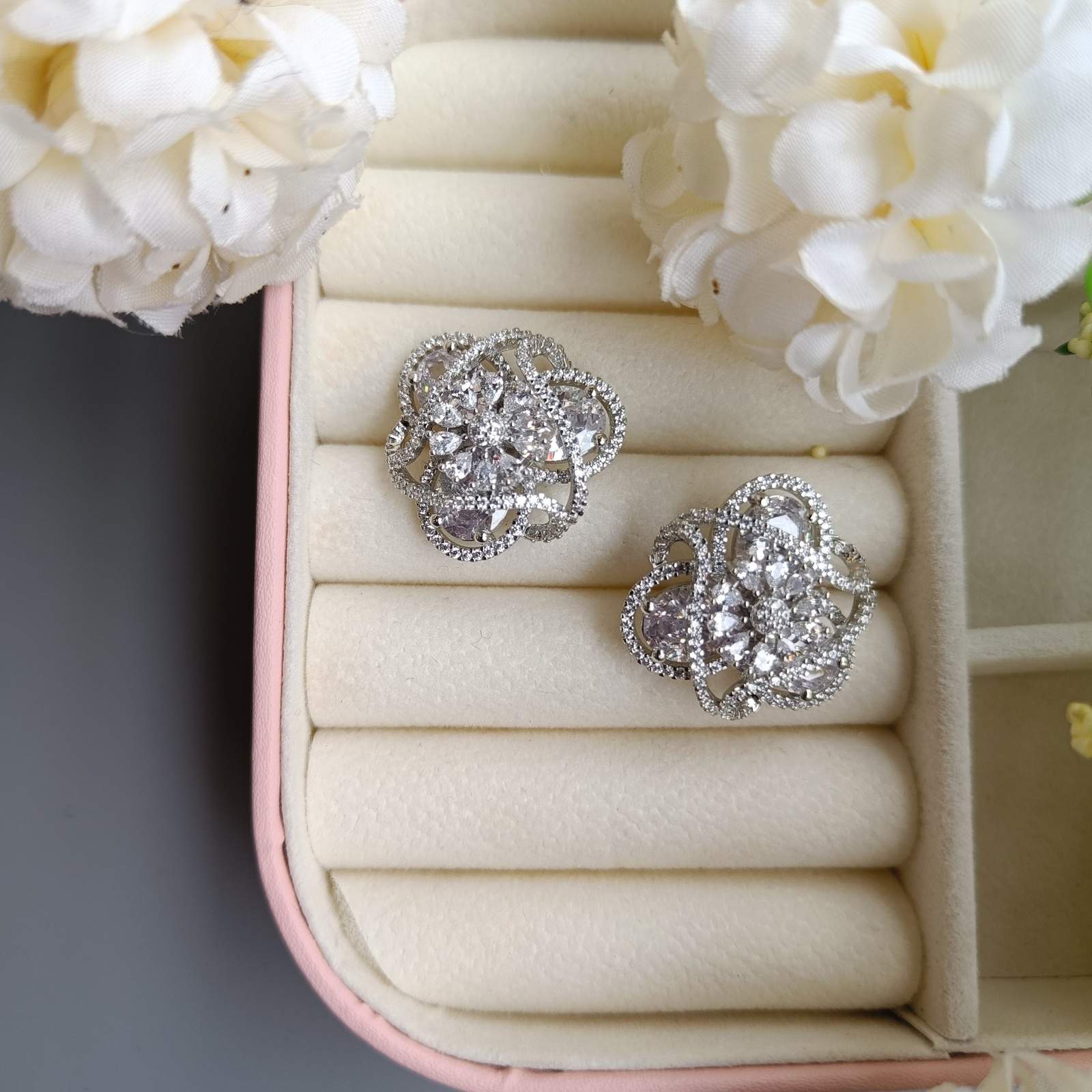 VS Sterling silver studs 1315