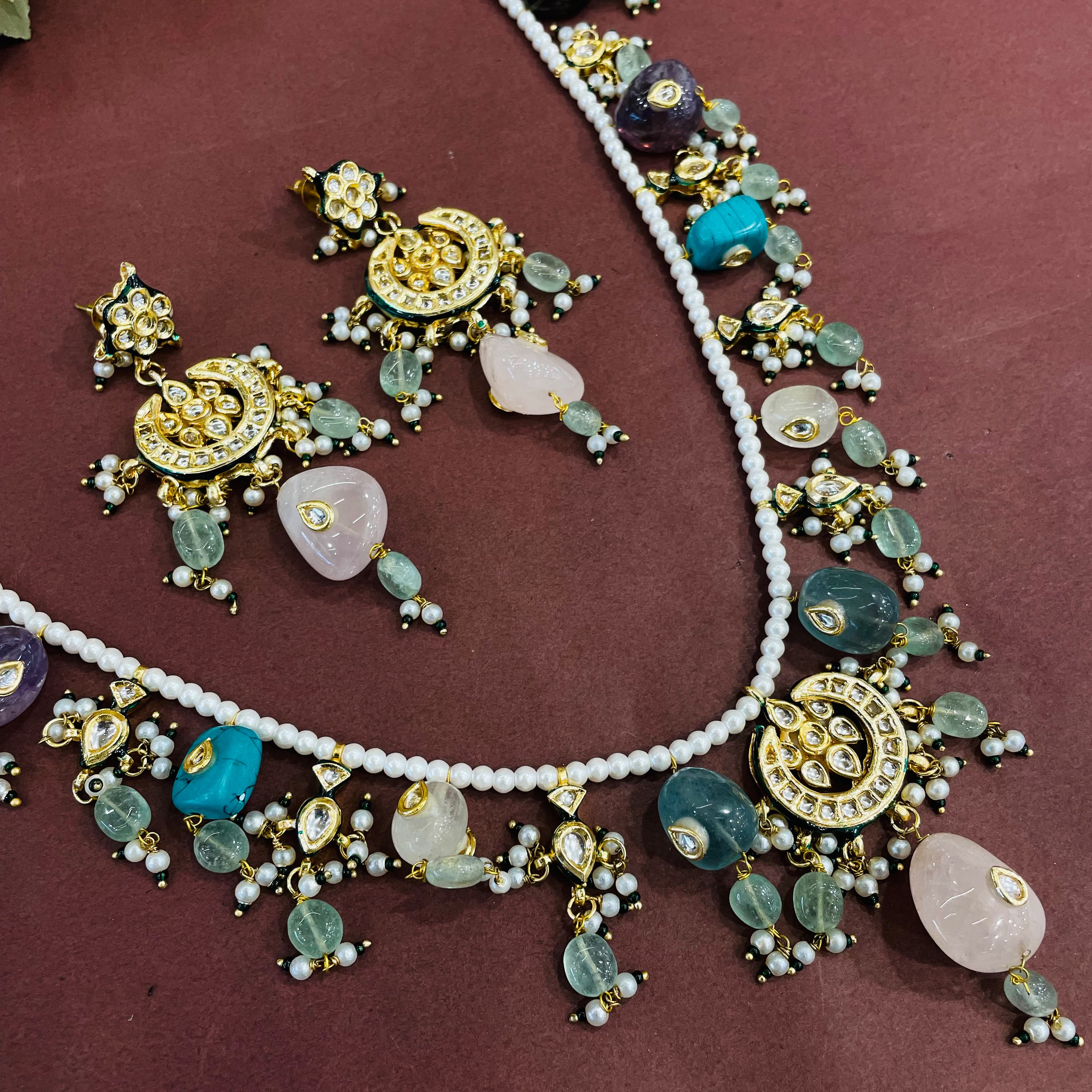 Nayaab Noor Neckpiece