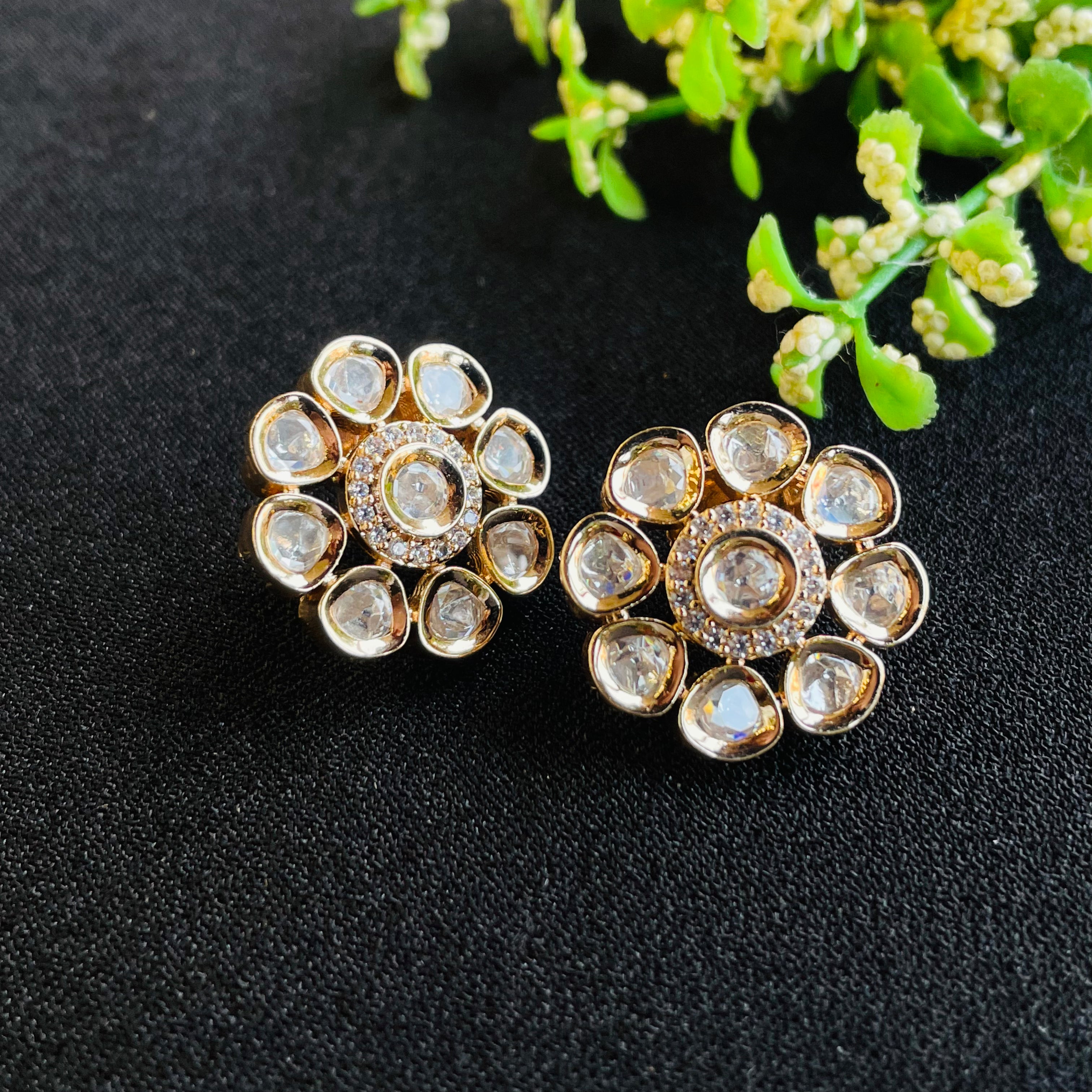 Nayaab devika polki neckpiece