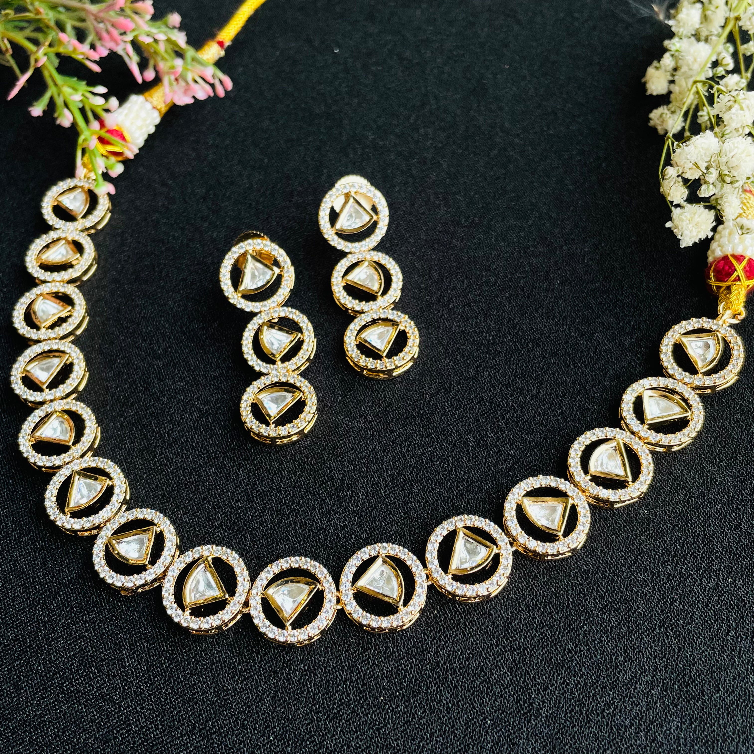 Nayaab neha polki Neckpiece