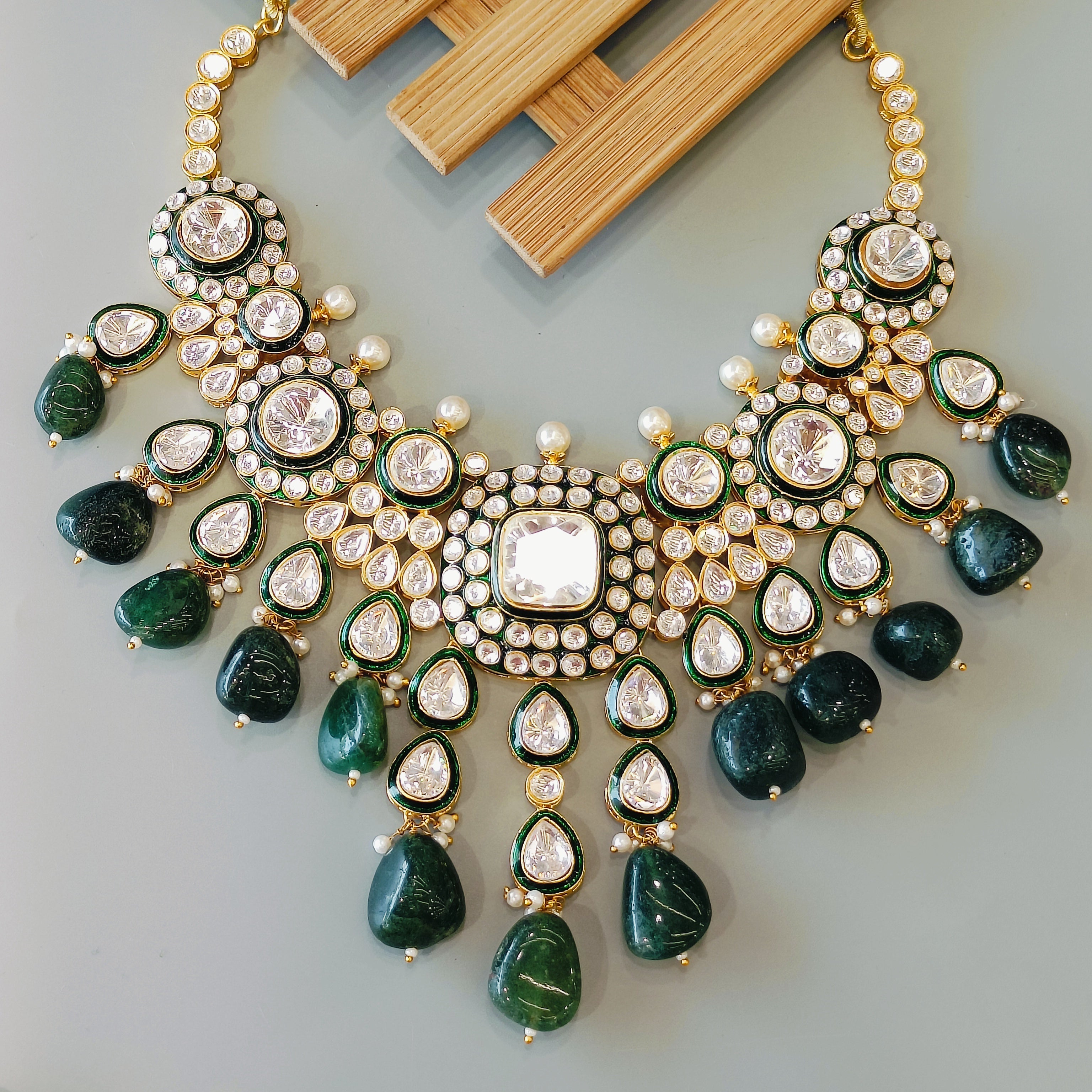 Nayaab noorani polki neckpiece