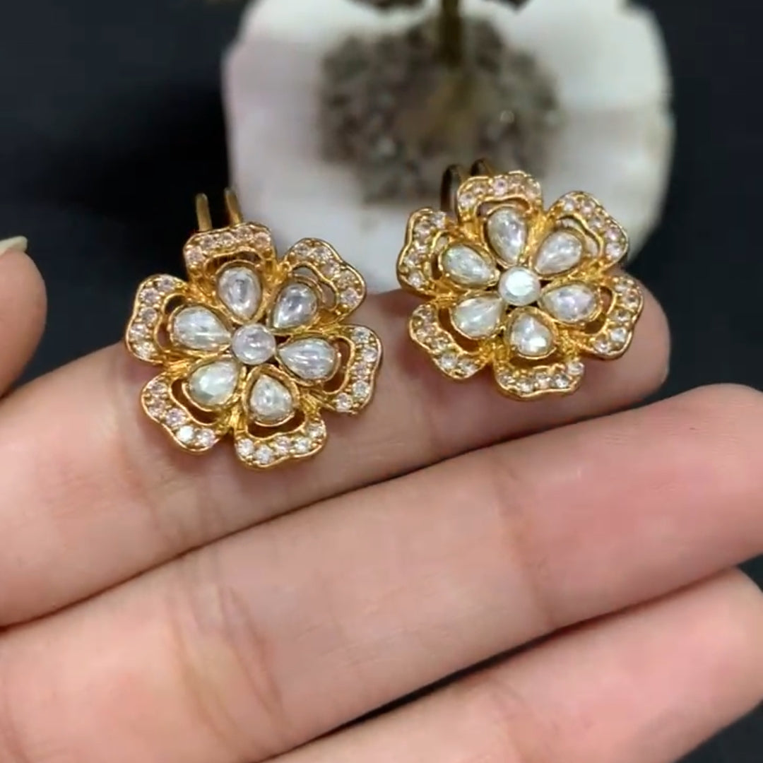 Nayaab Deepali bugadi/earclip