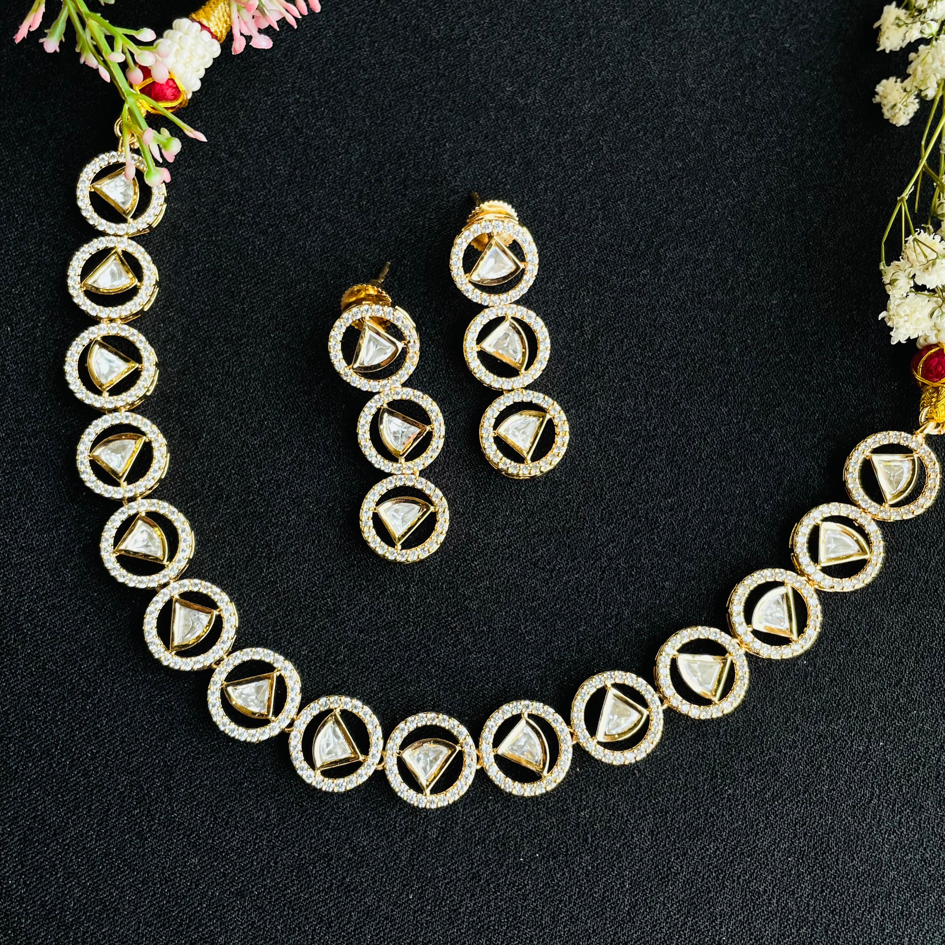 Nayaab neha polki Neckpiece