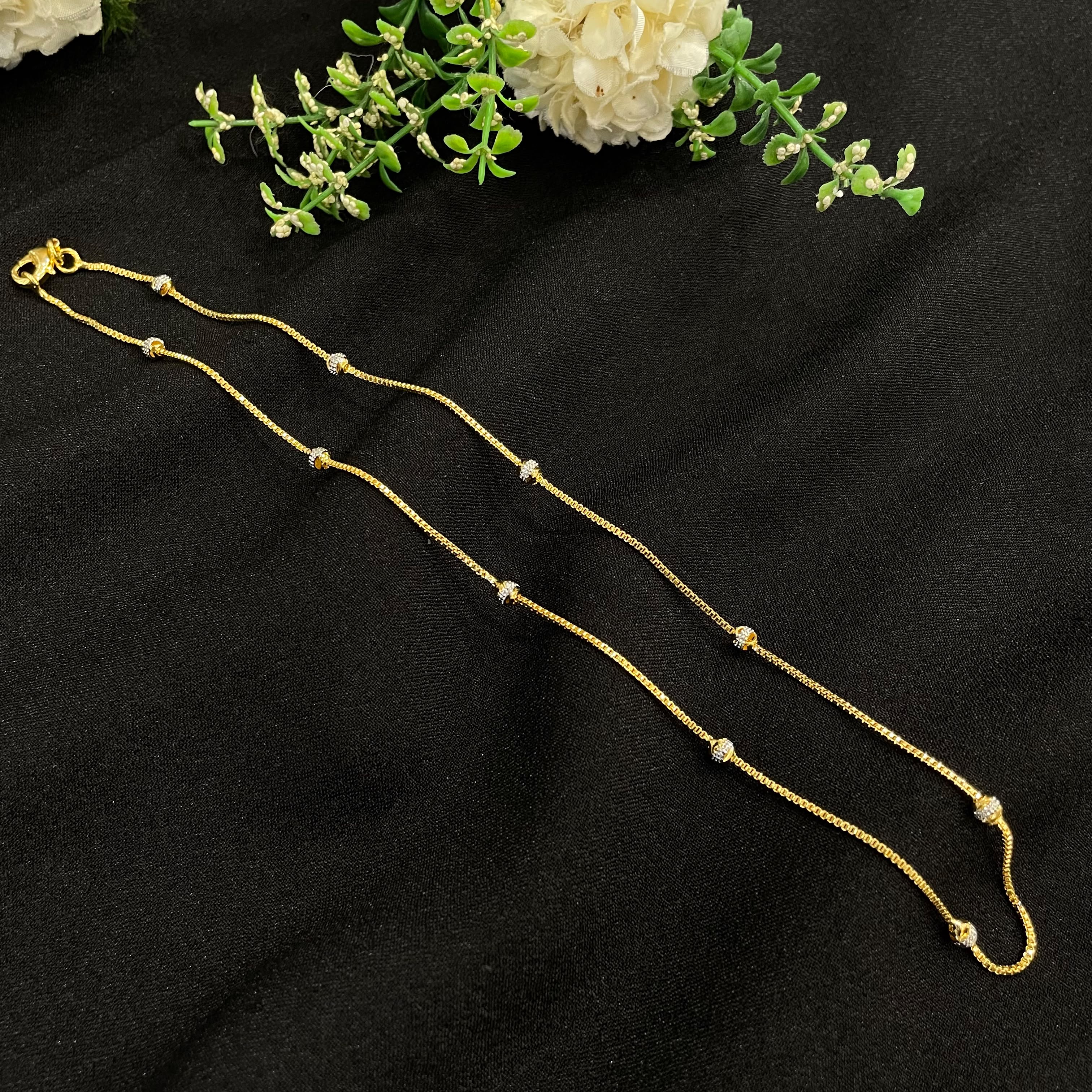 Nayaab Mahira Chain